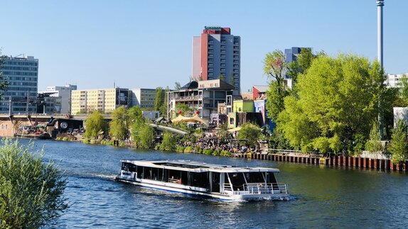 Vom anderen Ufer
